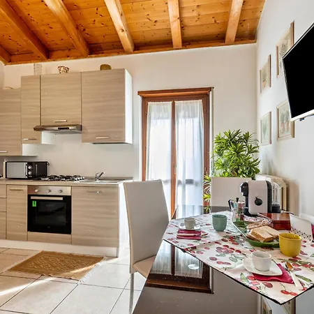 38 Apartment *