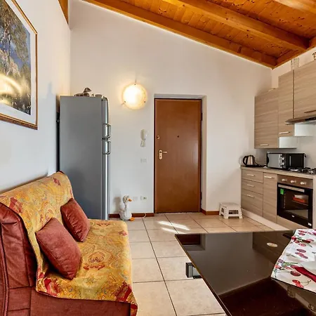 38 アパート ヴァレッジョ・スル・ミンチョ